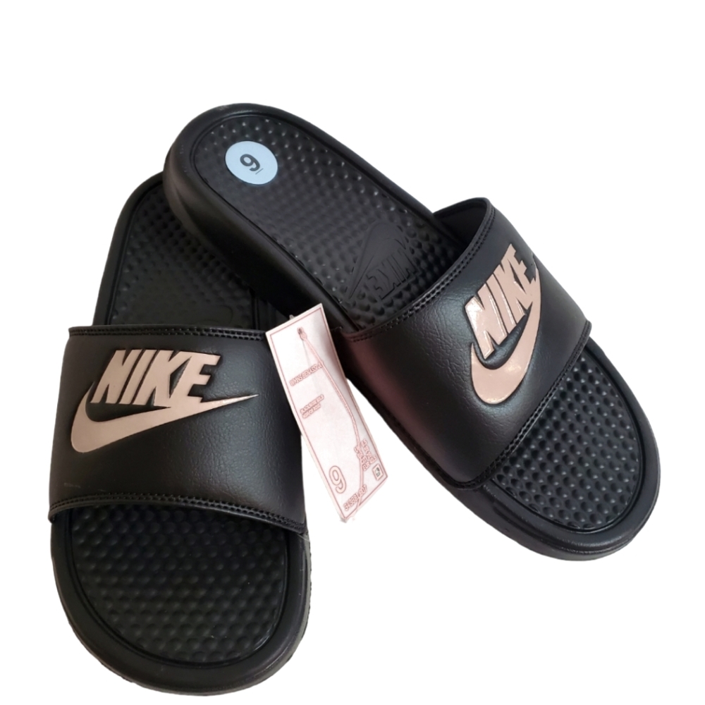 Nike Women's Victori One Slides size 9